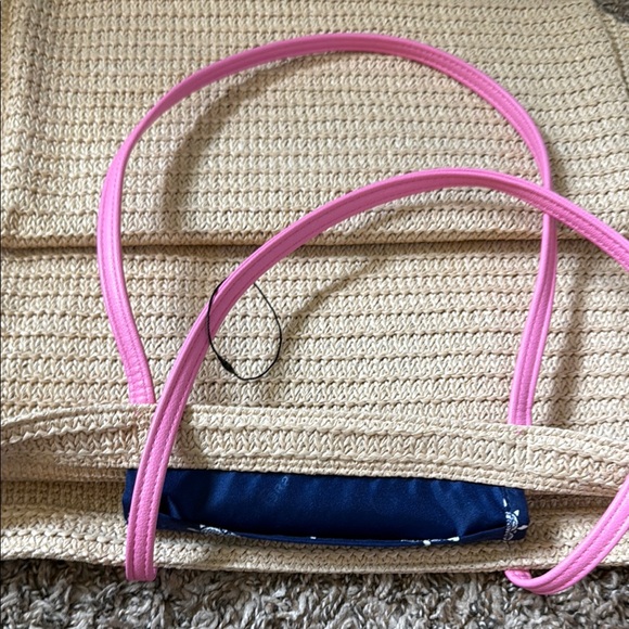 Vera Bradley Ratan Tan Tote Bag with Nautical Turtle Pink Navy Charm; NWOT - Picture 7 of 8